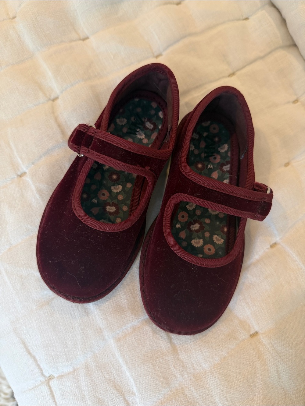 Zara Mary Jane Velvet Shoes - Burgundy size